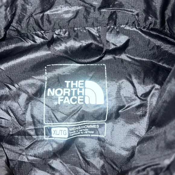 The North Face Men's Quilted Black Puffer Thermoball Jacket - Picture 2 of 4